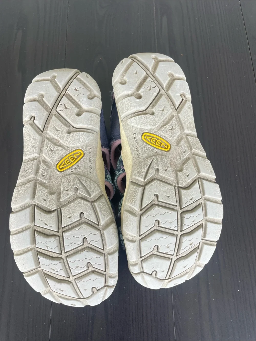 Keen Kids CNX Seacamp Navy and Pink Floral Closed-Toe Sport Sandals